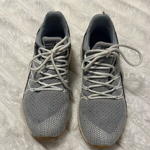 Merrell Gray Bravada 2 Athletic Shoes 
Size 8.5